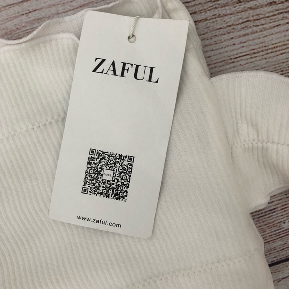ZAFUL White Summer Top Size Medium - Picture 4 of 7